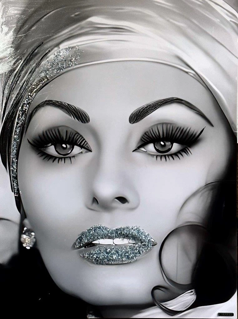 SOFIA LOREN BLUE LIPS REPRO